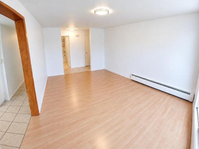 3 CH 1 SDB Québec $1,357 /mo