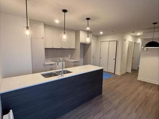 3 CH 1 SDB Saint Hyacinthe $1,650 /mo