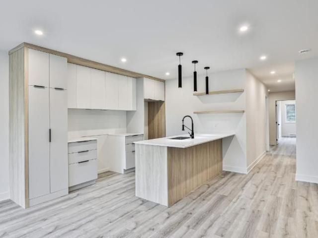 3 CH 1 SDB Sainte Agathe des Monts $1,800 /mo
