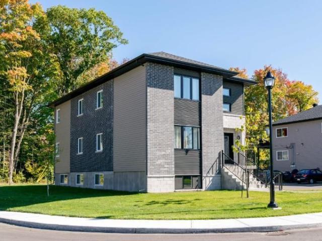 3 CH 2 SDB Saint Jérôme $1,850 /mo