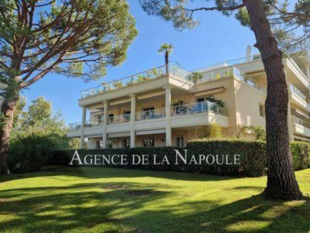 3 chambres, Mandelieu Provence 06210 102920833