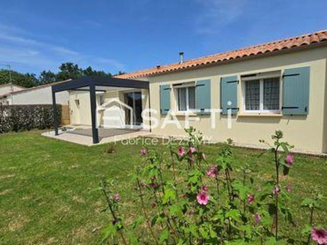 3 chambres, Mareuil Pays de la Loire 85320 103014736