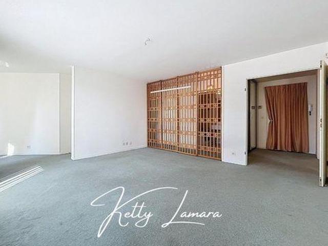 3 chambres, Montigny Île 78180 102857024