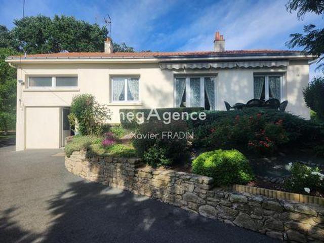 3 chambres, Mortagne Pays de la Loire 85290 103376974