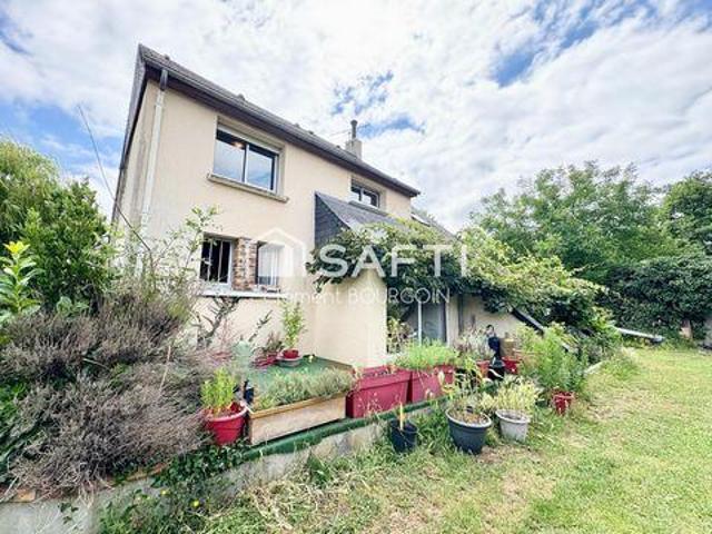 3 chambres, Aubigne Pays de la Loire 72800 102556299