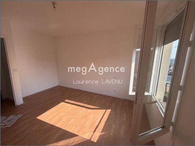 3 chambres, Argenton Centre 36200 105826577