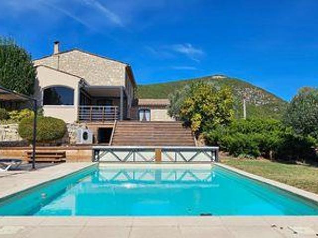 3 chambres, Banon Provence 04150 105656262