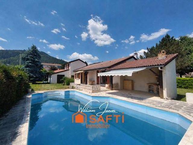 3 chambres, Bas Auvergne 43210 103156258
