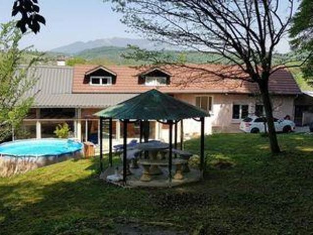 3 chambres, Belley Rhône 01300 105253605
