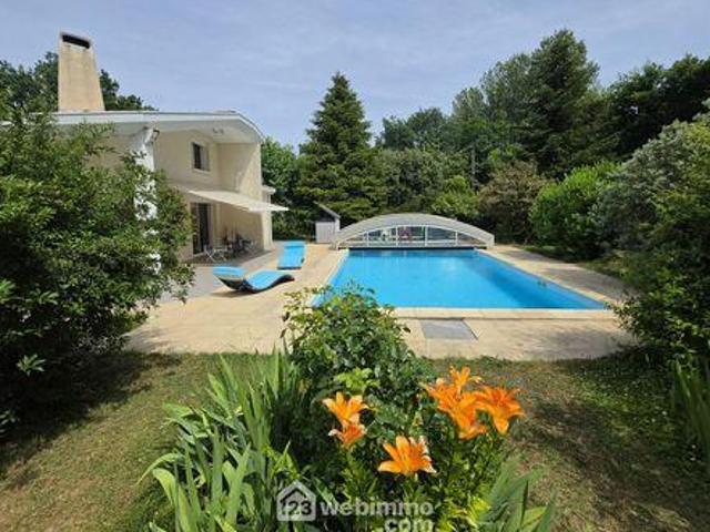 3 chambres, Blanquefort Aquitaine 33290 LS103805167