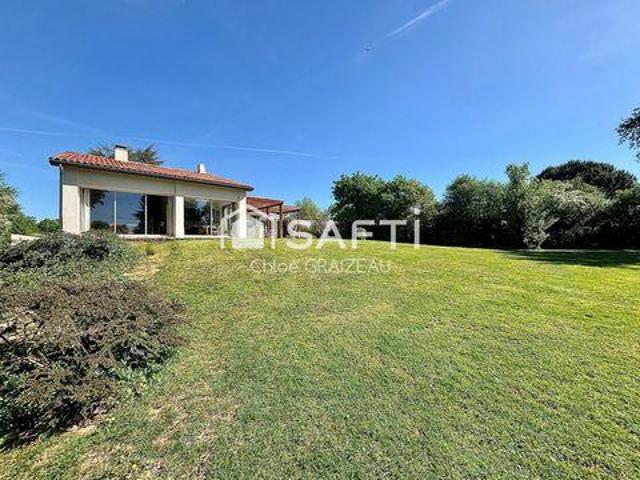 3 chambres, Bressuire Poitou 79300 102251932
