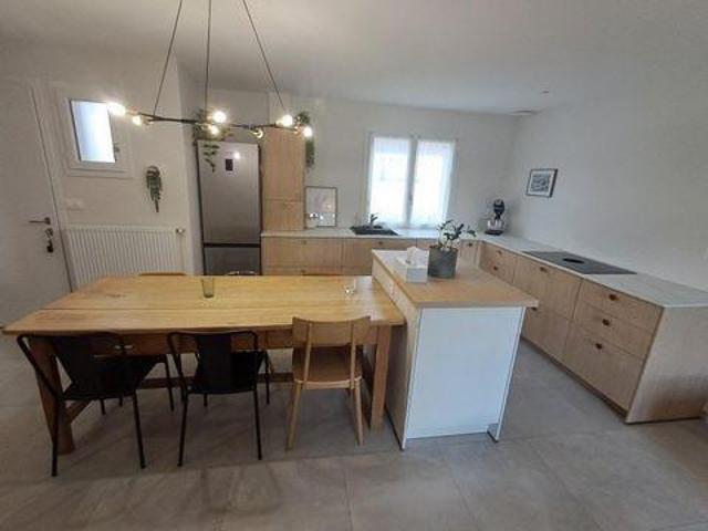 3 chambres, Brette Pays de la Loire 72250 103927340