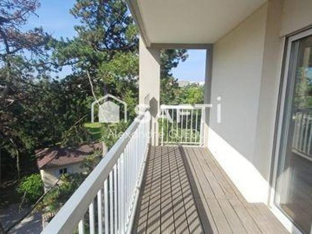 3 chambres, Caluire Rhône 69300 103359588