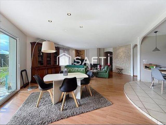 3 chambres, Castelsarrasin Midi 82100 102773228