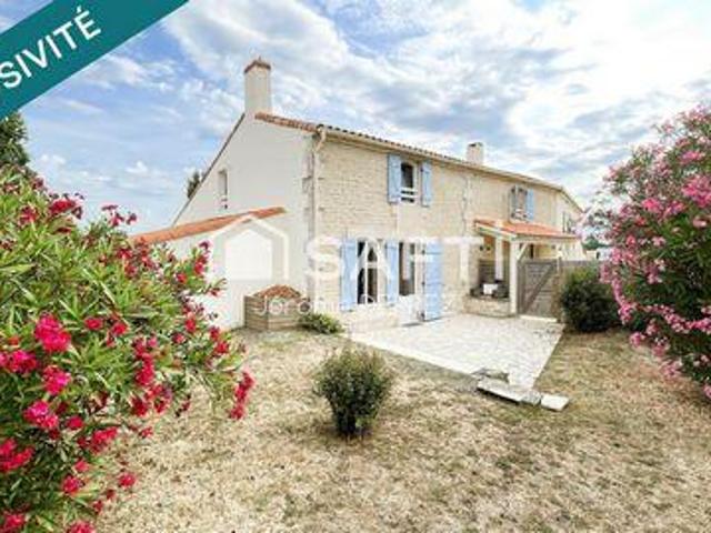 3 chambres, Chasnais Pays de la Loire 85400 102439634