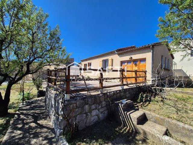 3 chambres, Châteauneuf Provence 04200 104714252