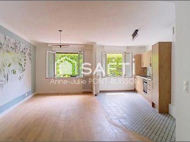 3 chambres, Courbevoie Île 92400 103415583