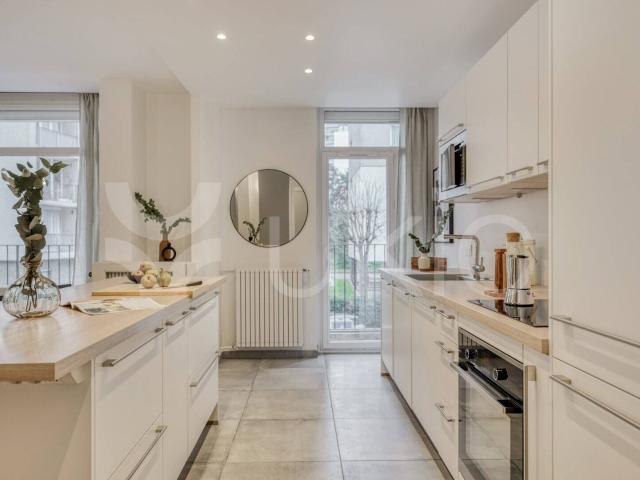 3 chambres et balcon à Beaugrenelle