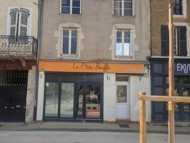 3 chambres, Ebreuil Auvergne 03450 100778379