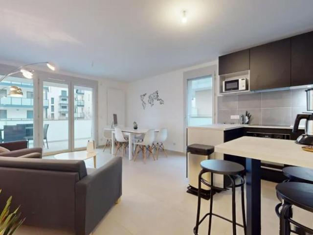 3 chambres, Ferney Ferney 01210 104958680