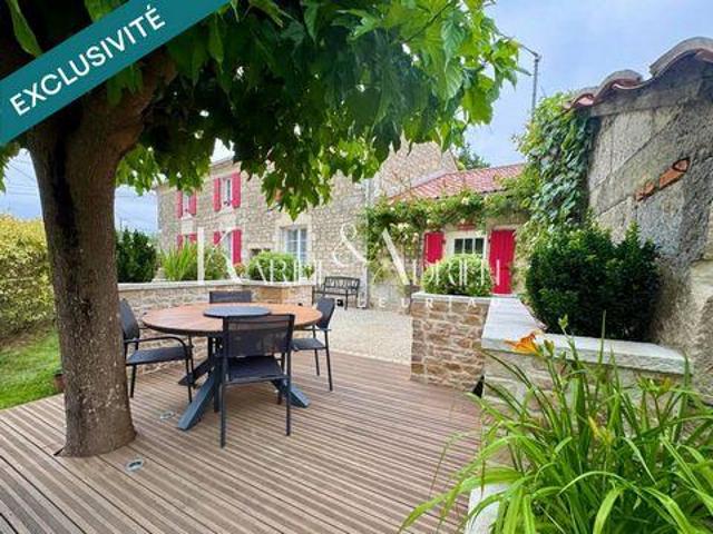 3 chambres, Foussais Pays de la Loire 85240 103743563