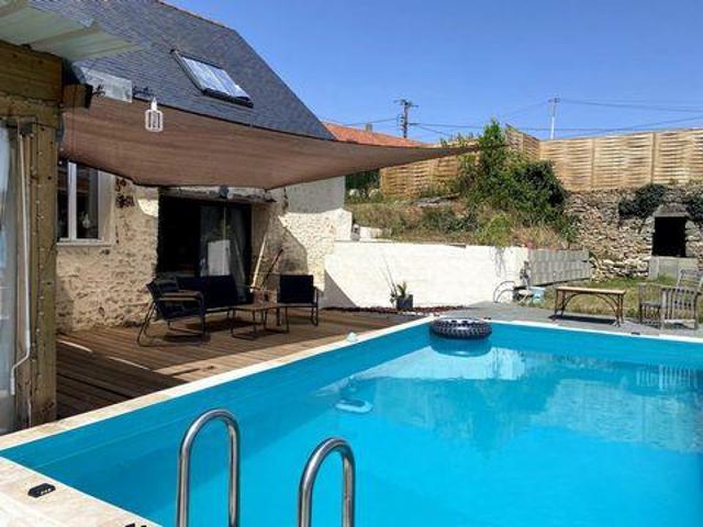 3 chambres, Gesnes Pays de la Loire 72130 103883373