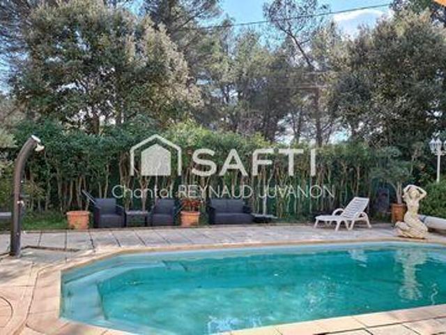 3 chambres, Grambois Provence 84240 100454757