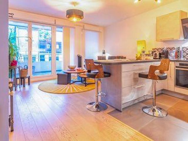 3 chambres, Issy Île 92130 102797284