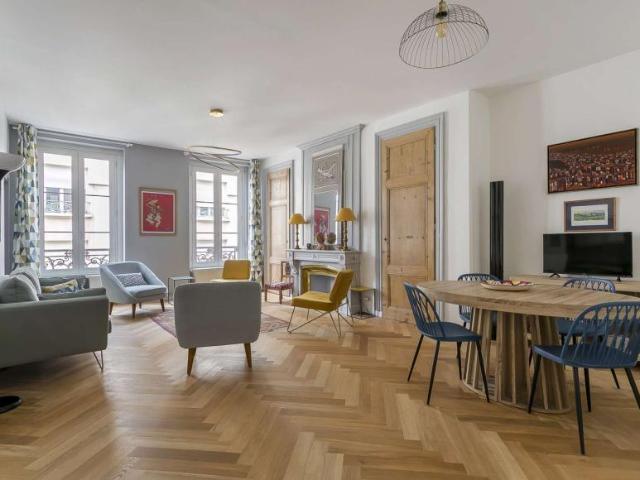 3 chambres, Lyon Lyon 69002 98922713