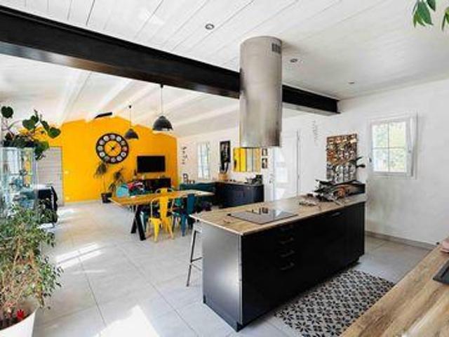 3 chambres, L' Ile Pays de la Loire 85350 101701044