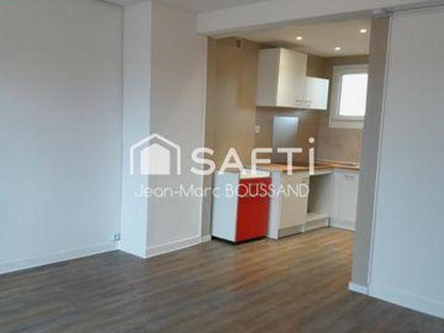 3 chambres, La Clayette Bourgogne 71800 100424471