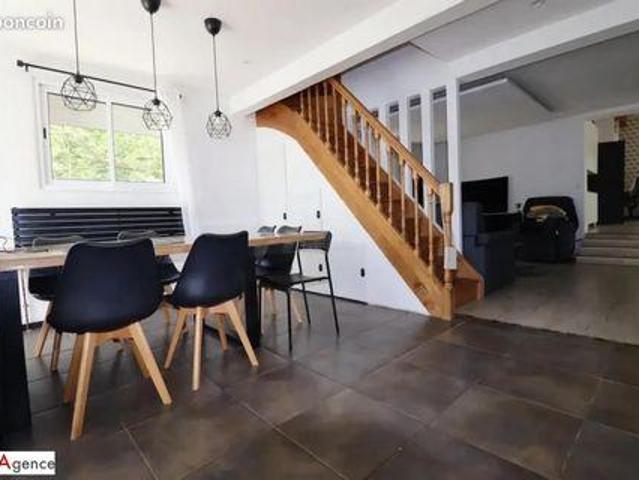 3 chambres, La Ricamarie Rhône 42150 100056825