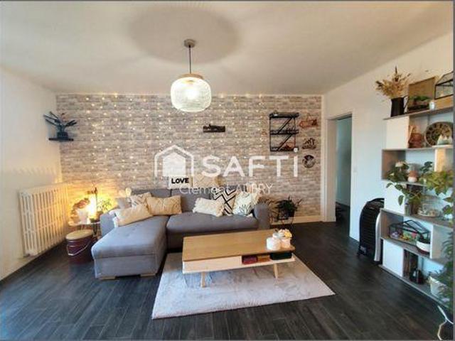 3 chambres, Laval Pays de la Loire 53000 104005908