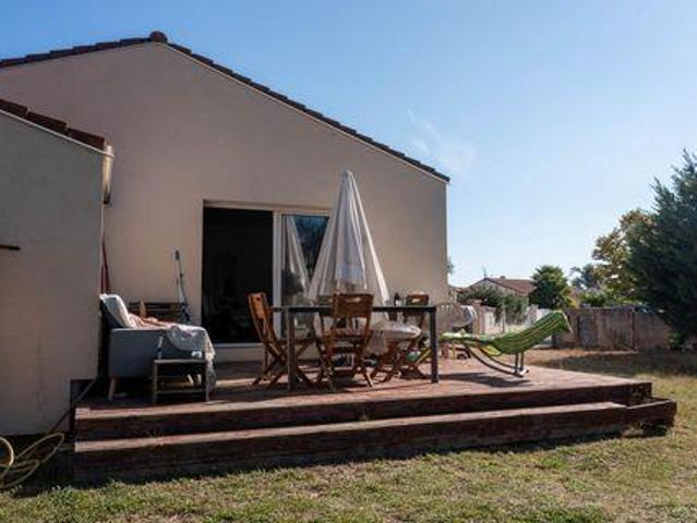 3 chambres, Le Muy Provence 83490 101314229