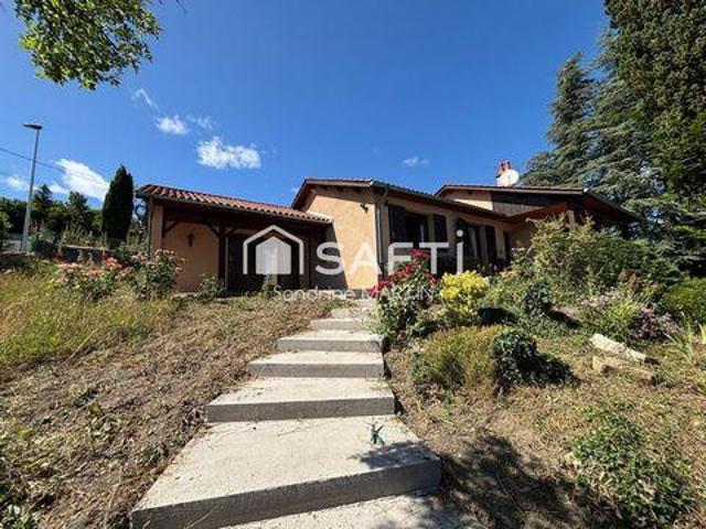 3 chambres, Le Crest Auvergne 63450 103343075