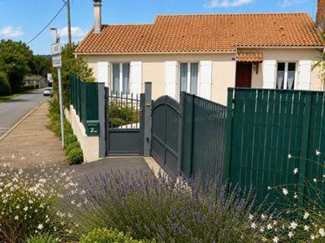 3 chambres, Puy Pays de la Loire 85240 103598258