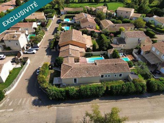 3 chambres, Paradou Provence 13520 105138638