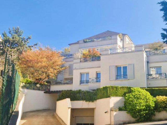 3 chambres, Rueil Rueil 92500 105089023