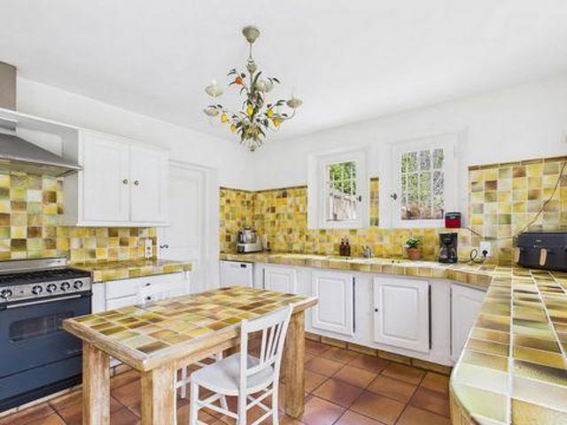3 chambres, Roquefort Provence 06330 104475840