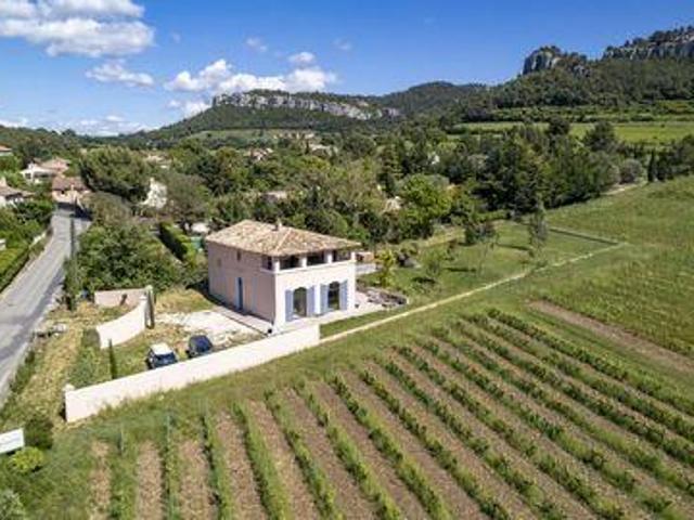 3 chambres, Roquefort Provence 13830 102631686