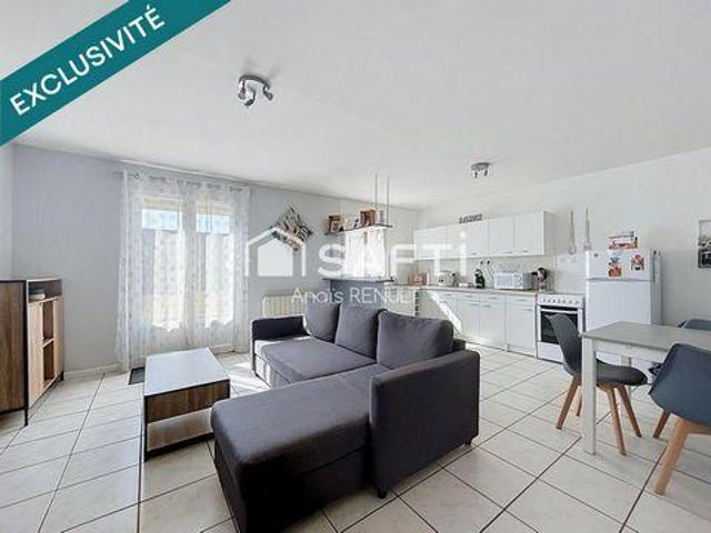 3 chambres, Saint Centre 28380 103546296
