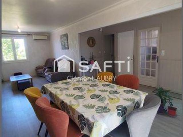 3 chambres, Saint Pays de la Loire 53410 104404169