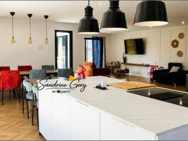 3 chambres, Saint Pays de la Loire 53390 103415282