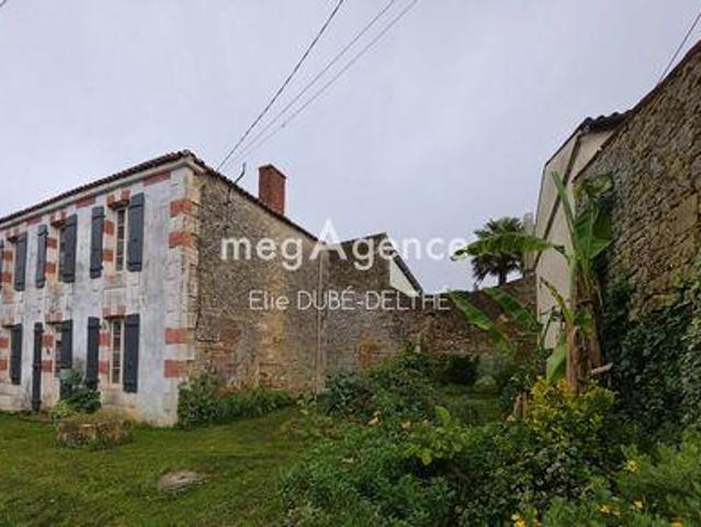 3 chambres, Saint Pays de la Loire 85210 102440449