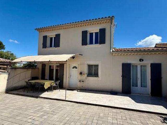 3 chambres, Saint Provence 84210 102439845