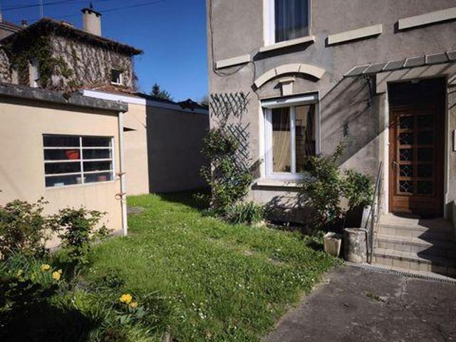 3 chambres, Saint Rhône 42400 LS105363165