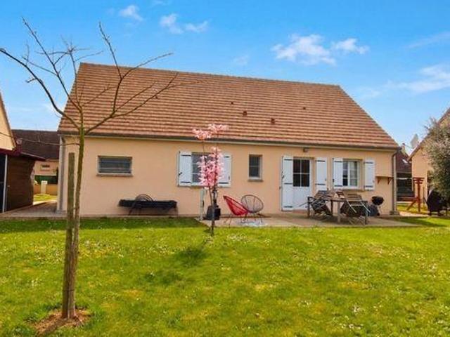 3 chambres, Sainte Pays de la Loire 72380 105313180
