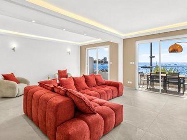 3 chambres, Sainte Provence 83120 105139217