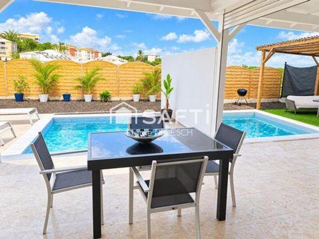 3 chambres, Sainte Rhône 97228 105746769
