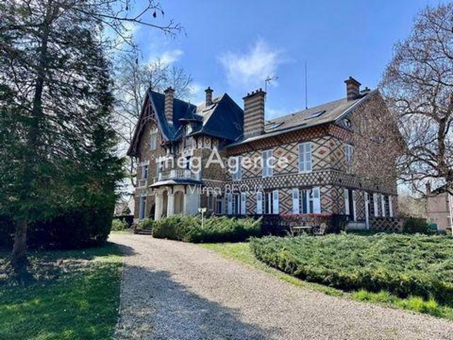 3 chambres, Sens Bourgogne 89100 100455366